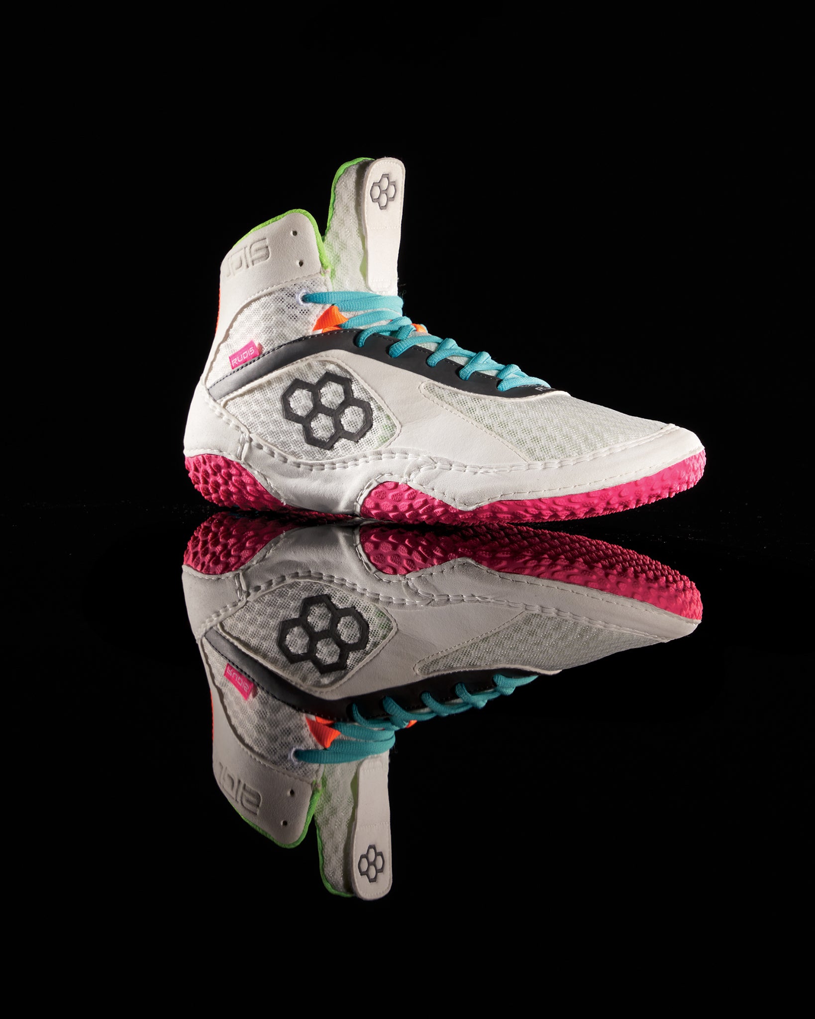 Lightweight Construction of Rudis Wrestling Shoes