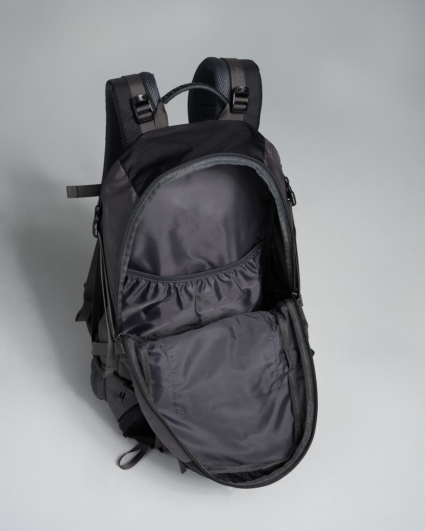 RUDIS Genesis Gearpack IV - Black