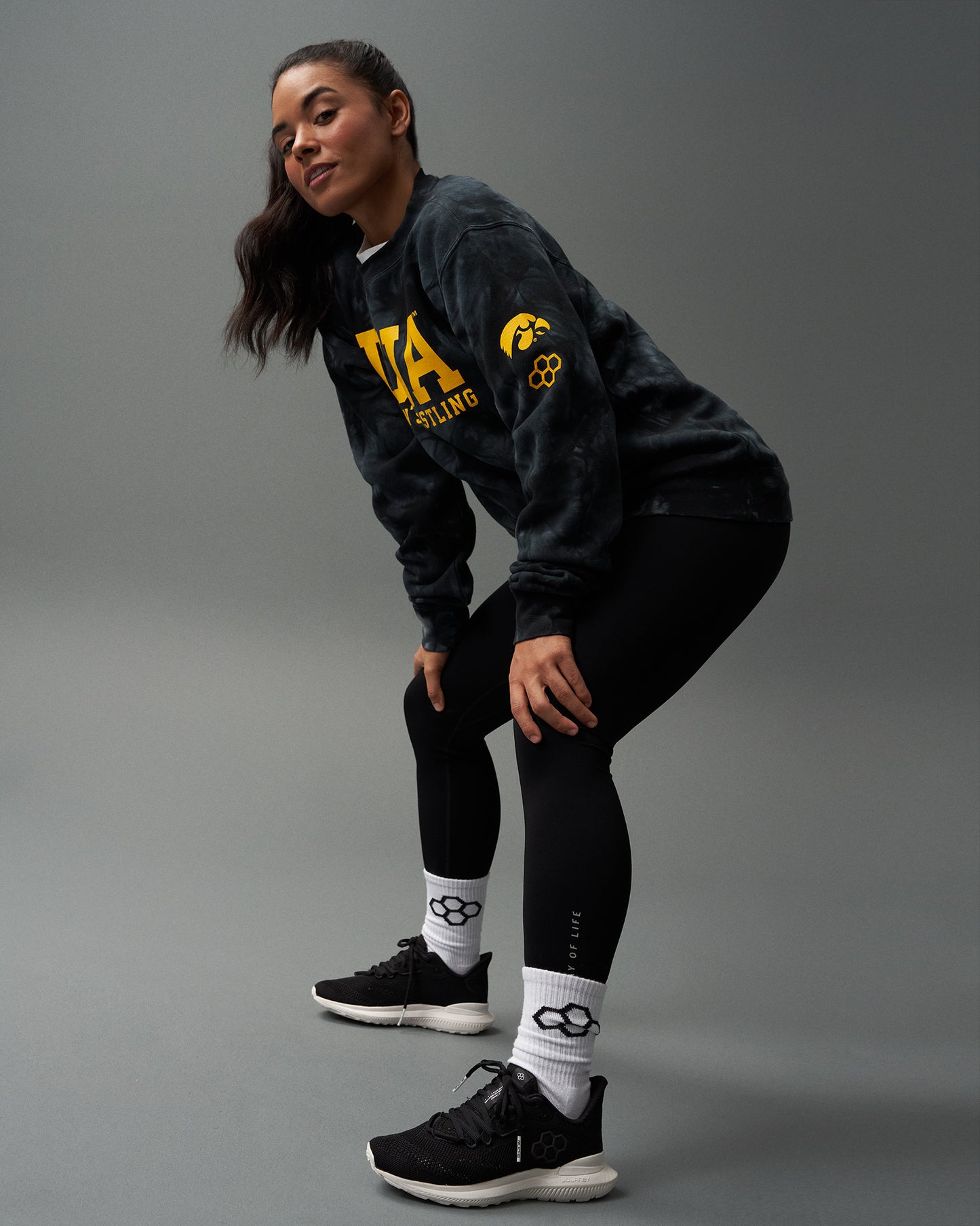 Pull ras du cou tie-dye de lutte féminine de l'Iowa