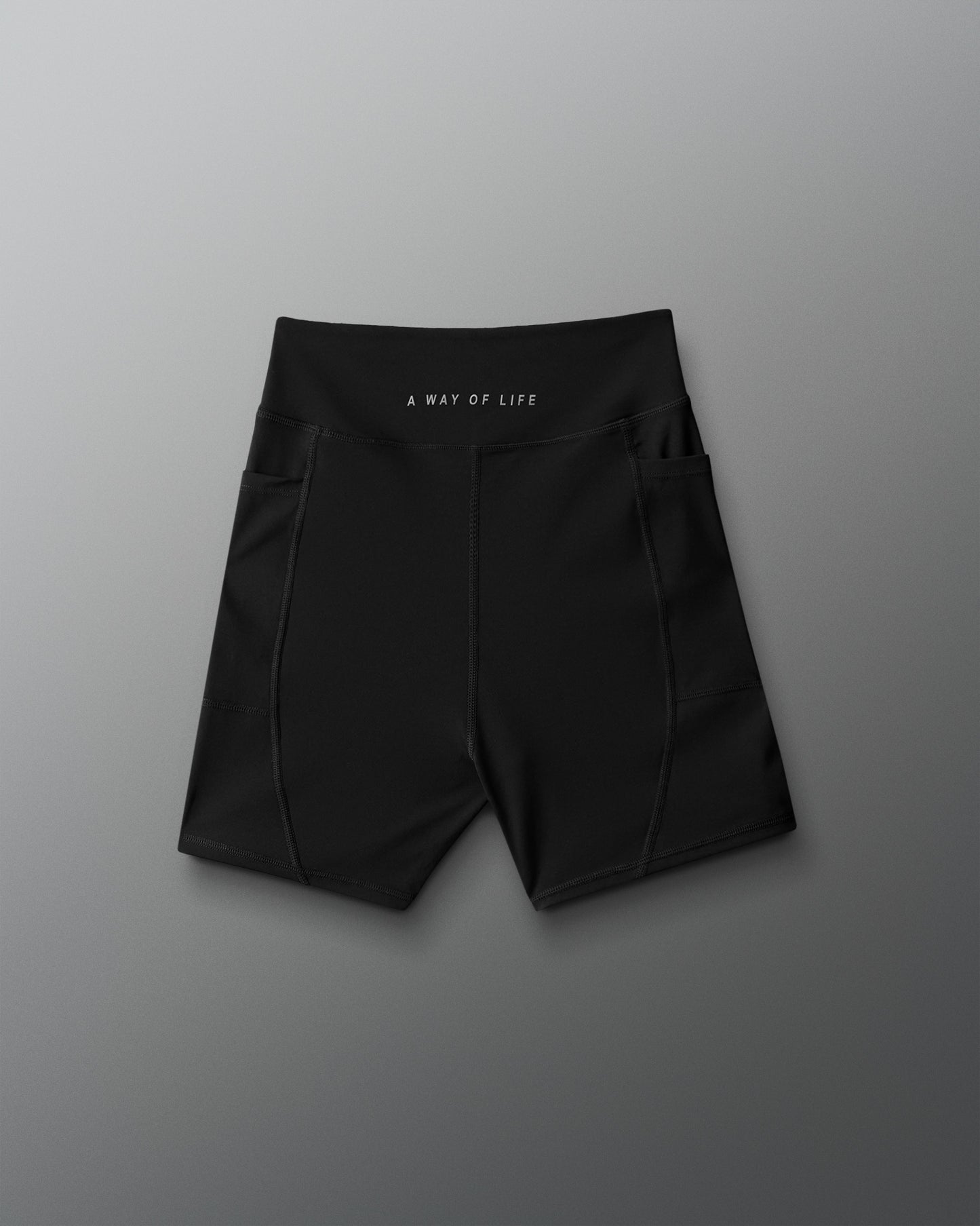 Short cycliste femme avec poche