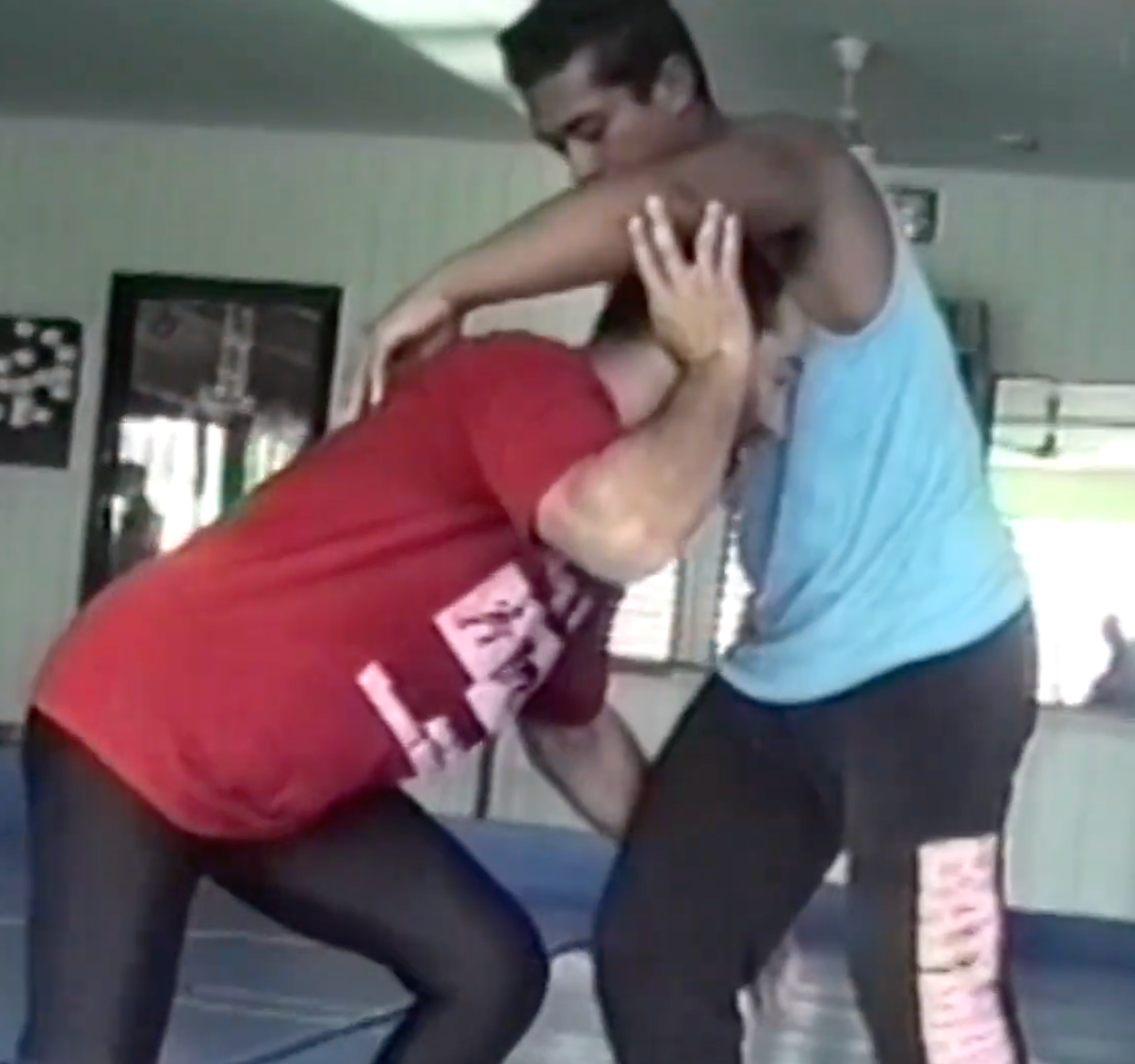 I18n Error: Missing interpolation value "description" for "Load video: {{ description }}"