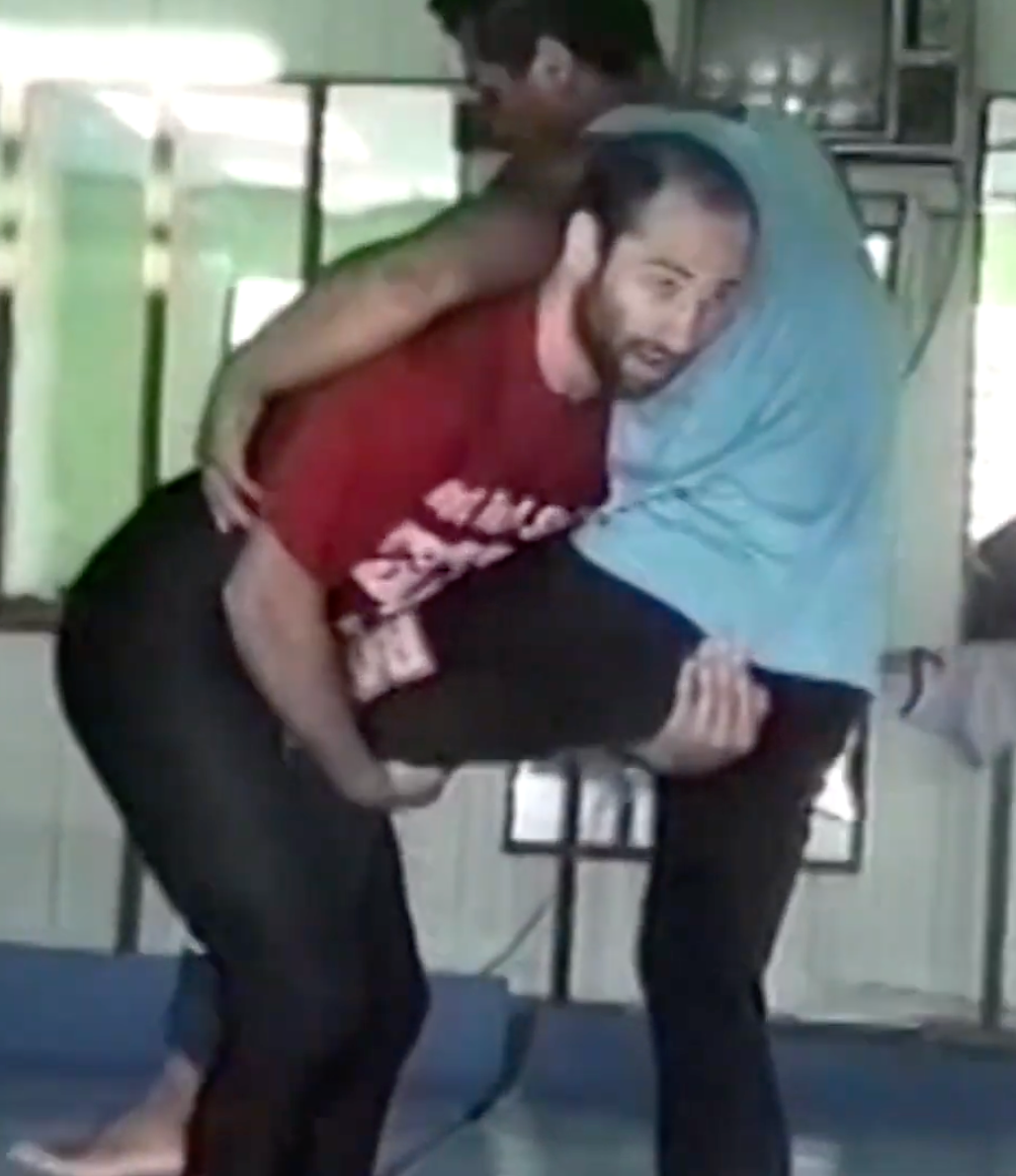 I18n Error: Missing interpolation value "description" for "Load video: {{ description }}"