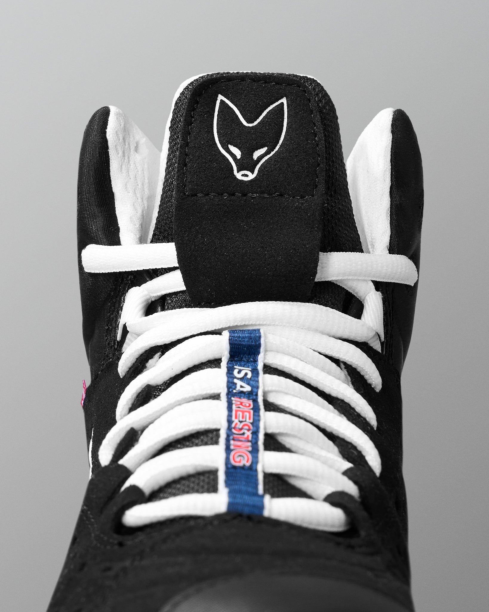 Chaussures de boxe Nike Machomai Noir-Blanc – Combat Arena Chaussures de boxe Nike Machomai Noir-Blanc – Combat Arena