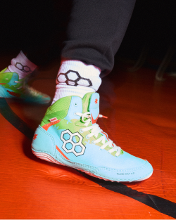 Scooby-Doo Colt 4.0 wrestling shoes in Mystery Machine